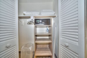 Departamento Deluxe, 2 habitaciones | 1 habitación y ropa de cama de alta calidad 