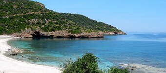 Villa with sea view, grand terrace, 90 min from airport of Athens, close beach