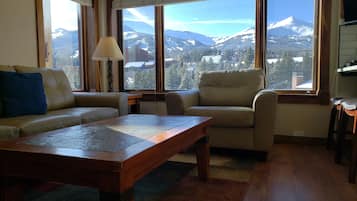 Smart TV, DVD player