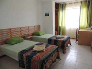 Phòng đôi hoặc 2 giường đơn, 2 giường đơn, không hút thuốc | Trang trí khác biệt, trang bị nội thất với thiết kế riêng biệt 