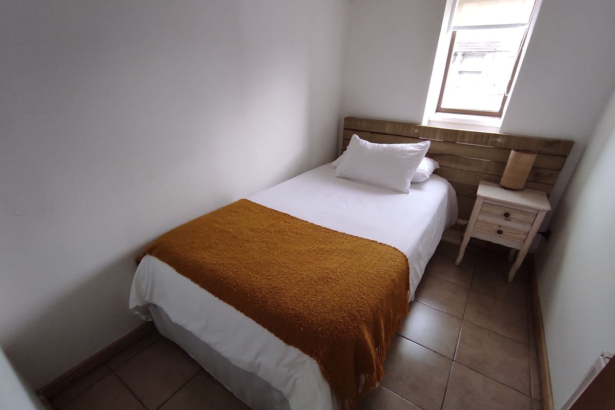 Wifi gratis y ropa de cama