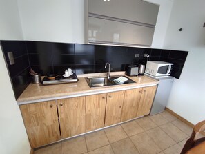 Fridge, microwave, electric kettle, toaster - Apart Hotel Endurance (Punta Arenas)