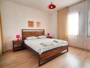Appart'hôtel, 2 chambres, vue mer, côté jardin (5 No)