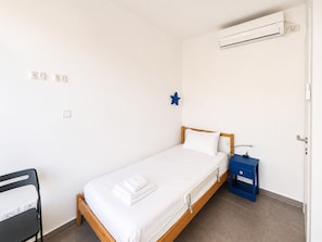 2 bedrooms, iron/ironing board, WiFi (free), bed sheets - Bright 2BR in Hype Neighborhood by FeelHome (Tel Aviv - Jaffa)