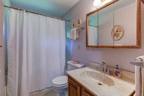 Free toiletries, hair dryer, towels