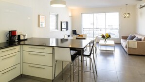 Interior - MIKLAT Full Comfort 1BR near Frishman Beach by FeelHome (Tel Aviv - Jaffa)