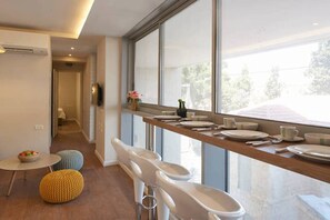 Dining - MAMAD Chic 1BR in City Center by FeelHome (Jerusalem)
