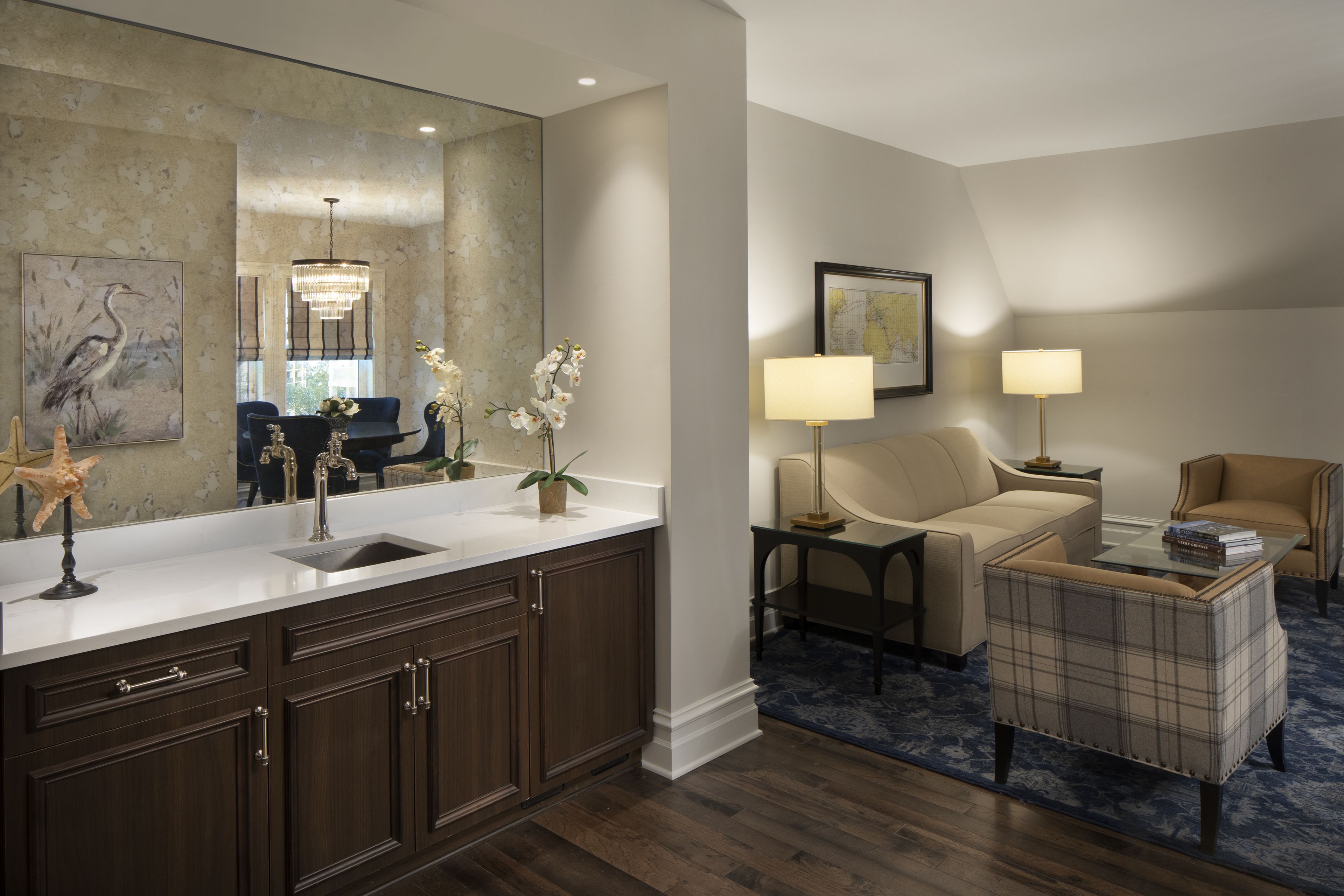 suite, 1 king bed, pool view | living area | flat-screen tv