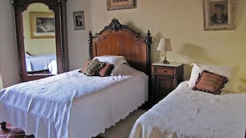 5 bedrooms, free WiFi