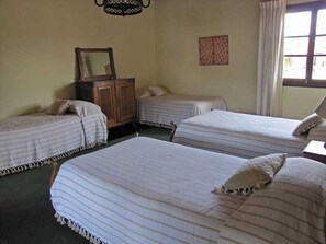 Room | 5 bedrooms, free WiFi
