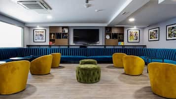 Check-in/check-out kiosk