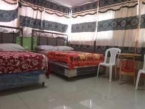 Free WiFi, bed sheets - Hotel La Cascada (Guatemala City)