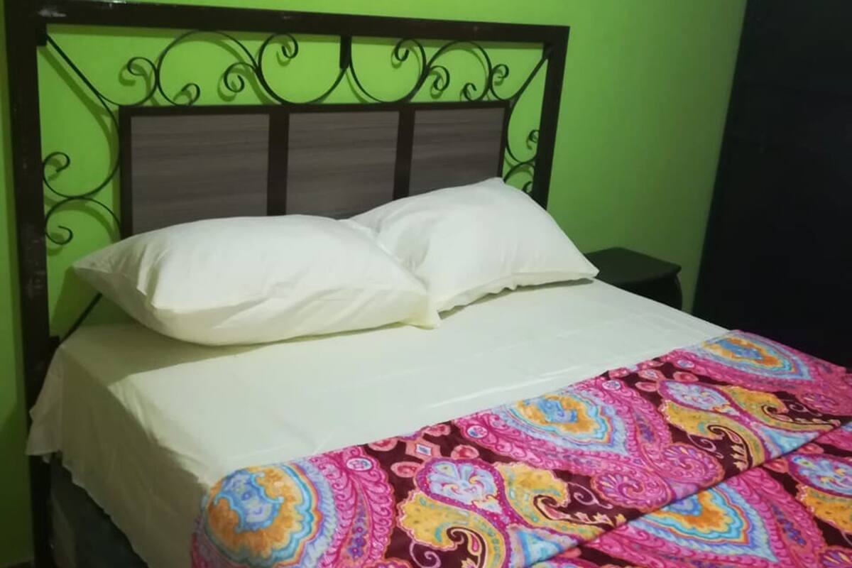 Free WiFi, bed sheets