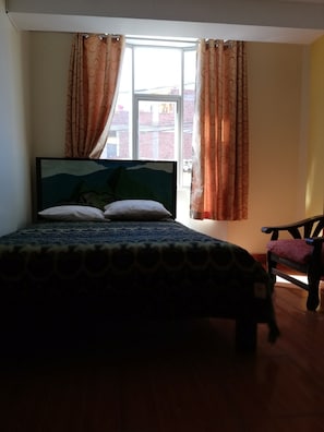 Free WiFi, bed sheets