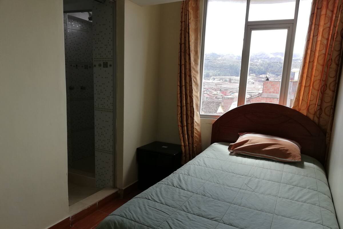 Standard-Einzelzimmer, eigenes Bad | Kostenloses WLAN, Bettwäsche