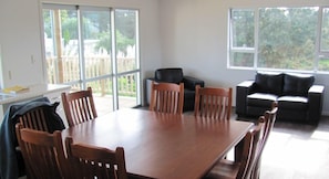 Interior - Modern Bach - Sea, Mountains, Golf, Fishing (Hokio Beach)