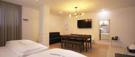 Royal Suite | Premium bedding, memory-foam beds, laptop workspace, blackout curtains