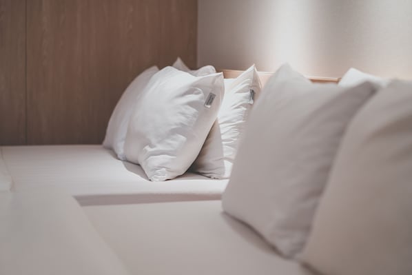Suite Twin Room | Premium bedding, memory foam beds, laptop workspace, blackout drapes - Hotel Insomnia (Daegu)