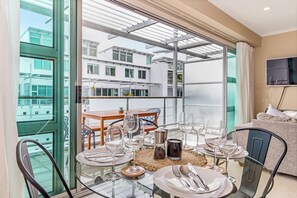 Interior - Princes Wharf - Charming 1BR Apartment (Auckland)