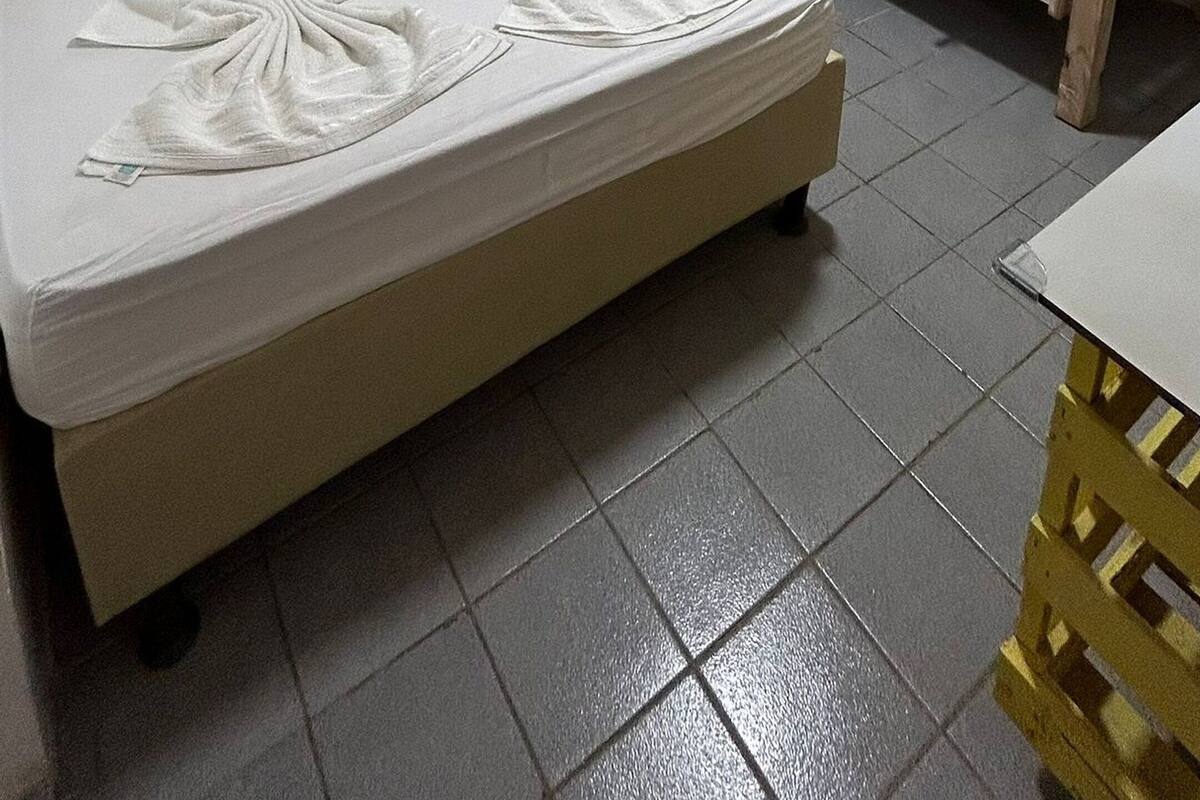 2 bedrooms, individually decorated, individually furnished