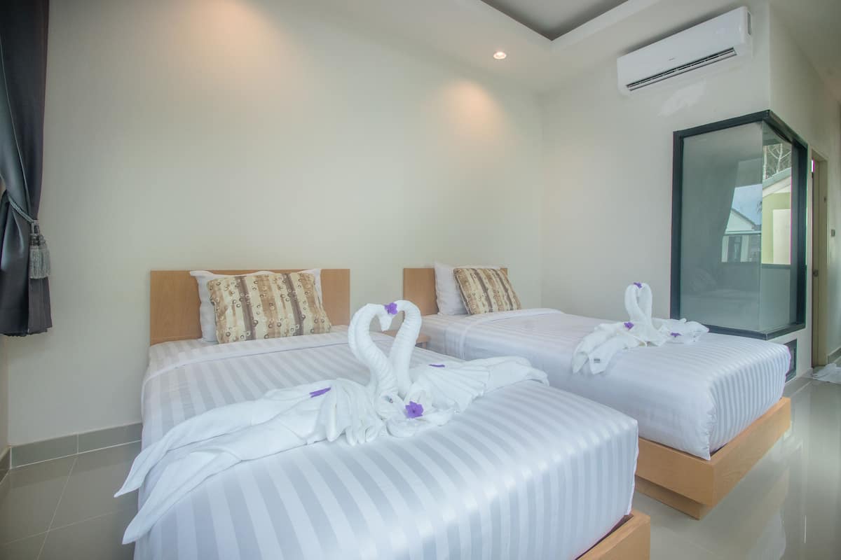 Standard Garden View | Blackout drapes, free WiFi