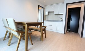 Room, Kitchenette (Korean style_Ondol) | Private kitchen | Fridge, electric kettle