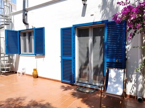 Exterior - In the Villa by Aunt Tina (Bari)