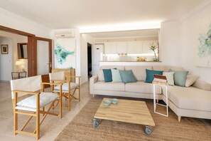 TV - Villa Anna 12B peaceful Villa with Spectacular Sea Views (San Jaime Mediterraneo Alayor)