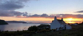 SP,OFFER  - 10% JUNE DISCOUNT!
SPACIOUS FAMILY FRIENDLY - SEA VIEWS - SLEEPS 4-6