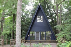 Exterior - Nord Haus on Dell Creek Channel (Baraboo)