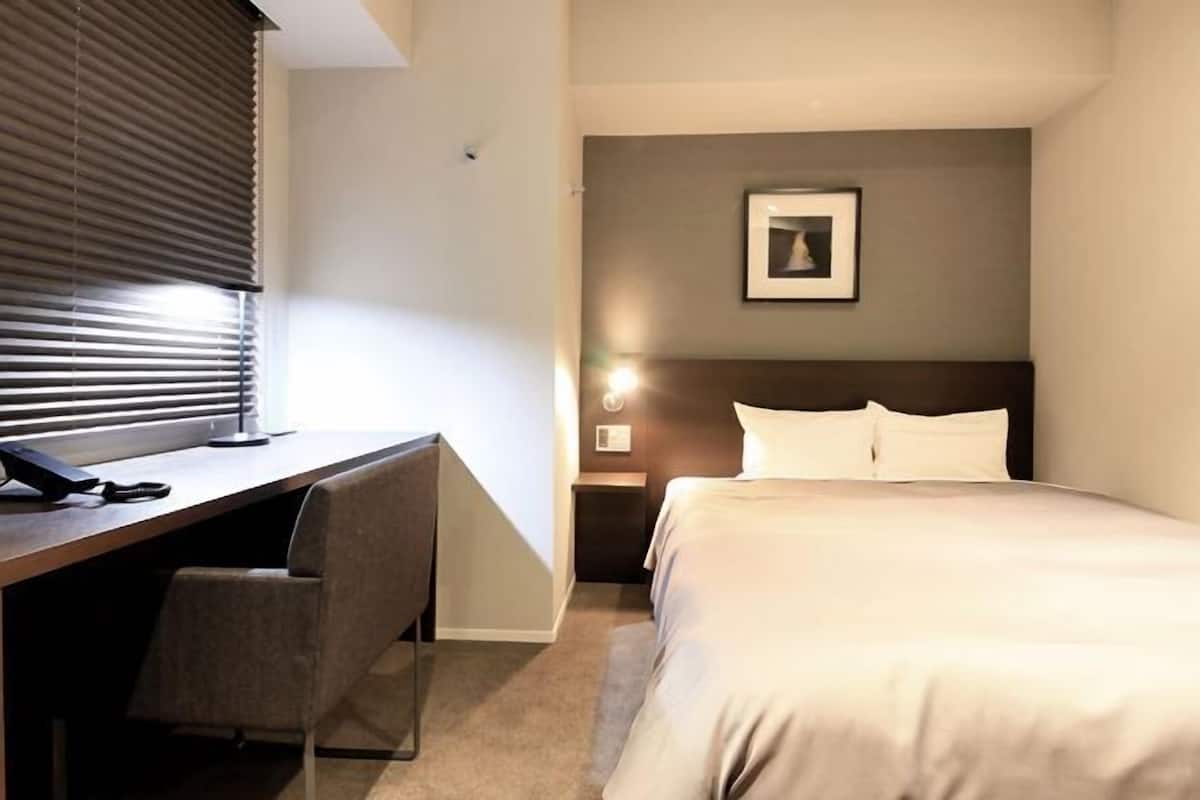 In-room safe, desk, iron/ironing board, free WiFi