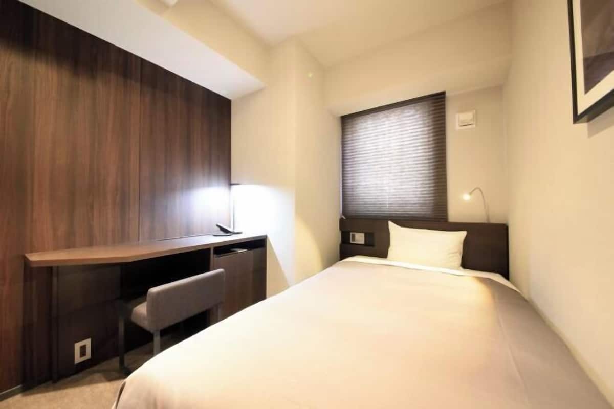 In-room safe, desk, iron/ironing board, free WiFi