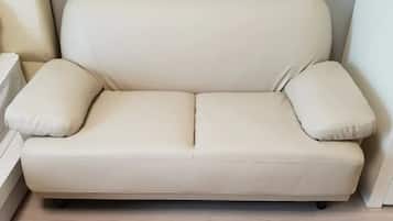 STAY #3 | Living area | Flat-screen TV