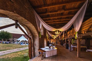 Daily buffet breakfast (EUR 8.50 per person)