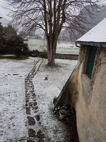 Gite Gritchou à proximité du gave d'Ossau et de la falaise aux vautours