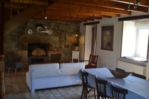 Téléviseur, livres