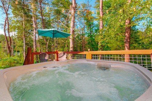 Welcome to Nestled in the Woods!!