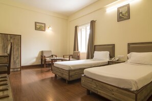 客房 | 摺床/加床 (收費)、免費 Wi-Fi、床單