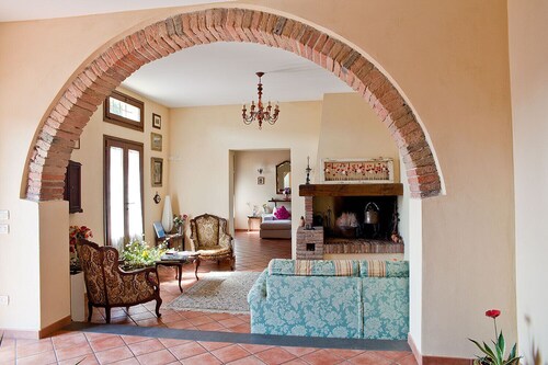Podere l'Ulivo: typical Tuscan Villa of 400 meters with a large swimming pool