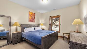 4 bedrooms, free WiFi, bed sheets, wheelchair access