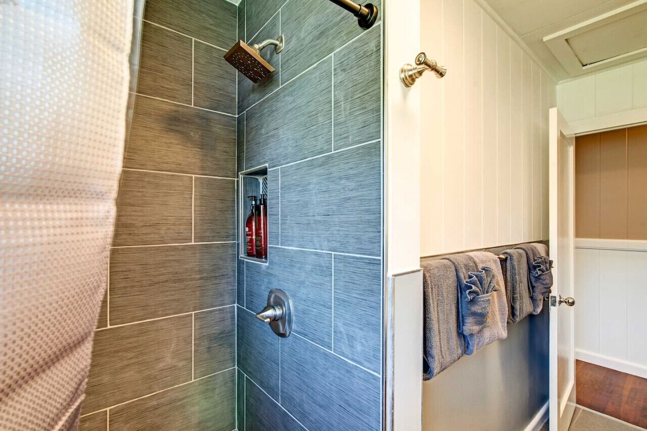 Hair dryer, towels