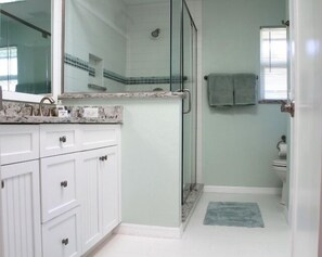 Hair dryer, towels, soap, toilet paper - Resilient & Revitalized! Vacation home on stilts on Captiva Island. (Captiva)