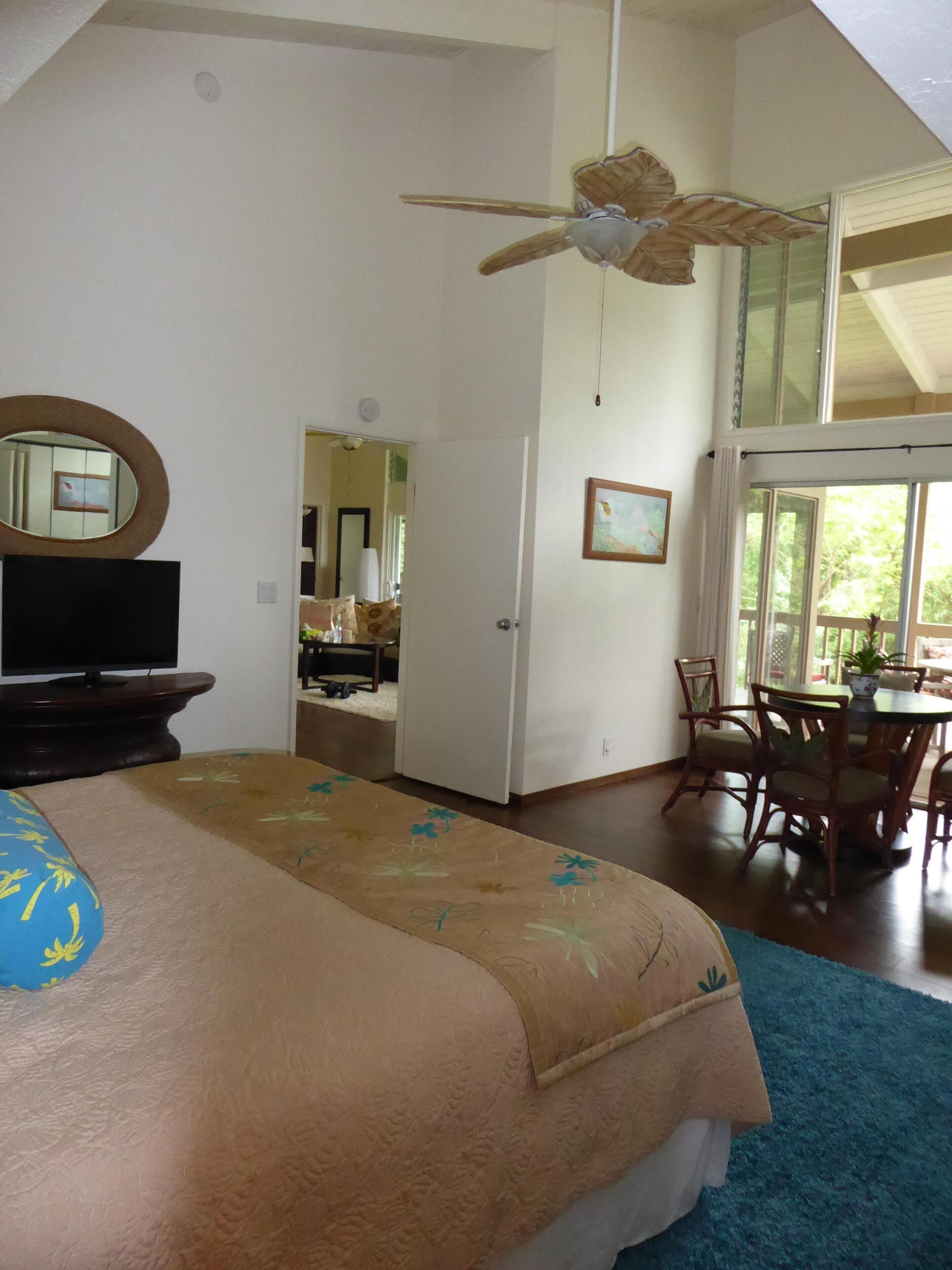 3 habitaciones, tabla de planchar con plancha y cuna de viaje 