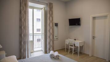 Doppia Deluxe, balcone | Biancheria da letto di alta qualità, materassi in memory foam, minibar