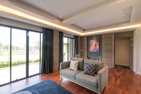 TV màn hình phẳng 