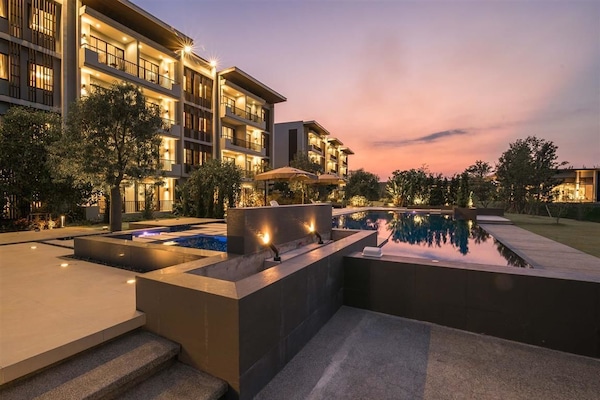 Outdoor pool, sun loungers