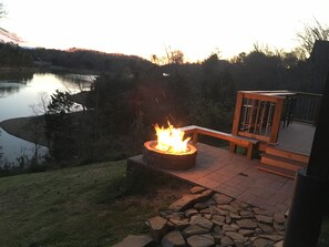Terrace/patio - Peaceful Lakefront Cabin, just north of Smokey Mountains w/ Hot Tub & Game Room (Dandridge)