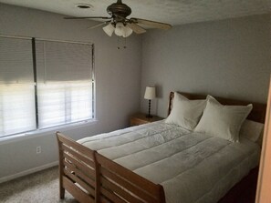 4 Schlafzimmer, Bügeleisen/Bügelbrett, Internetzugang, Bettwäsche