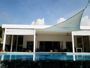 Front of property - Villa Cymopoleia (Seririt)