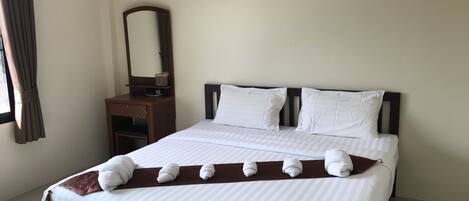 Standard Double Room | Minibar, blackout drapes, WiFi (free)